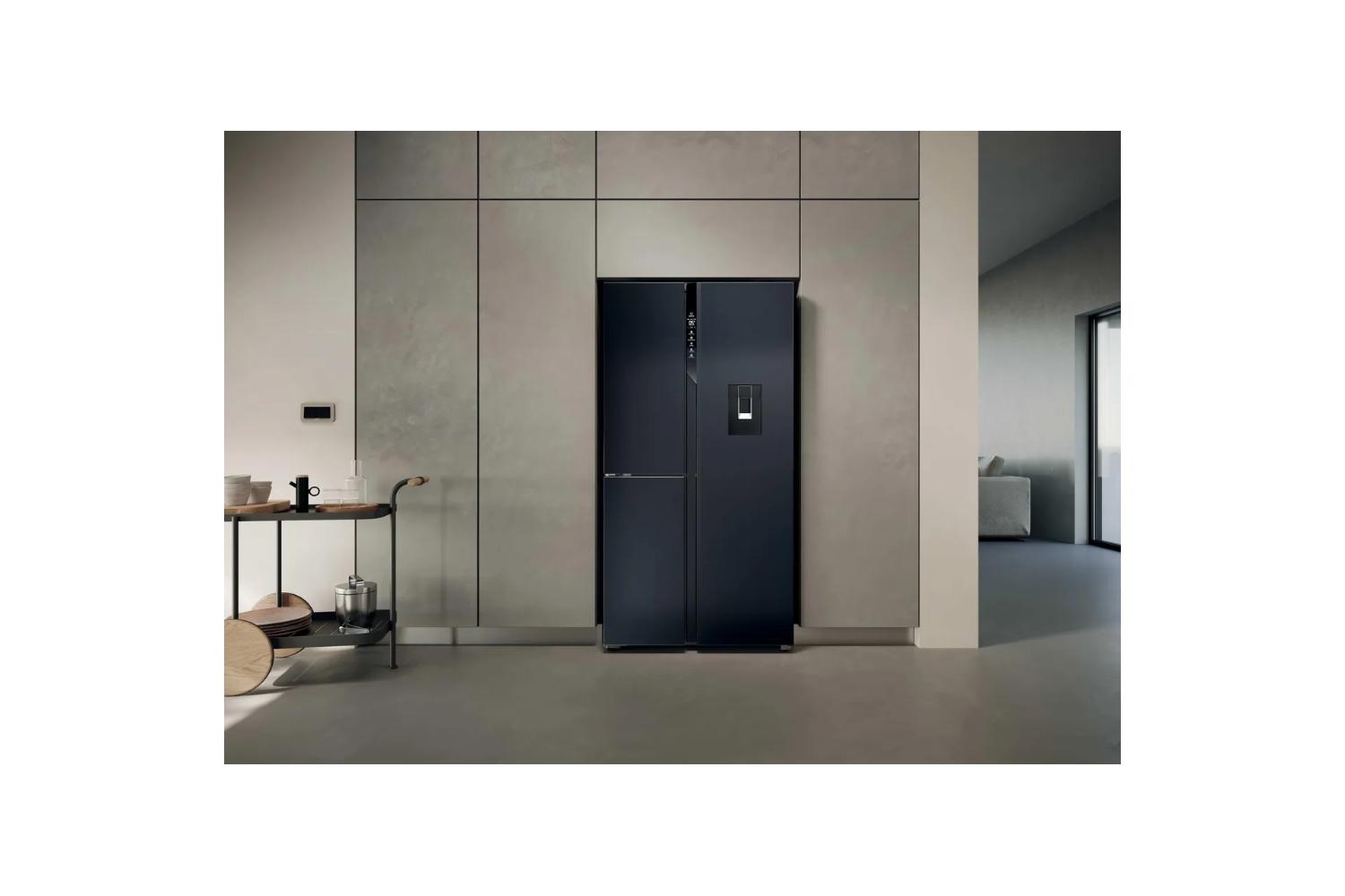 Haier 90 Series 7 Freestanding American Fridge Freezer | HSPR79F18EWMB