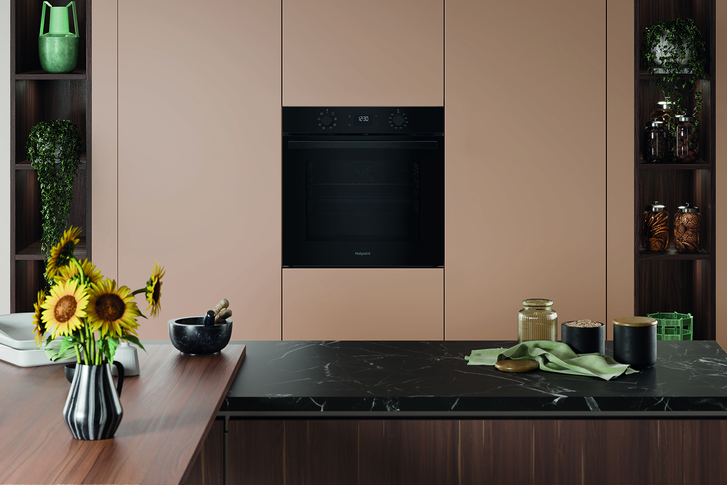 Hotpoint Built-In Electric Single Oven | HO3K55CBUK