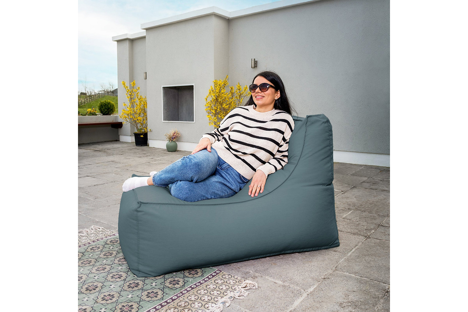 Elephant Ulko Lounge Chair | Teal
