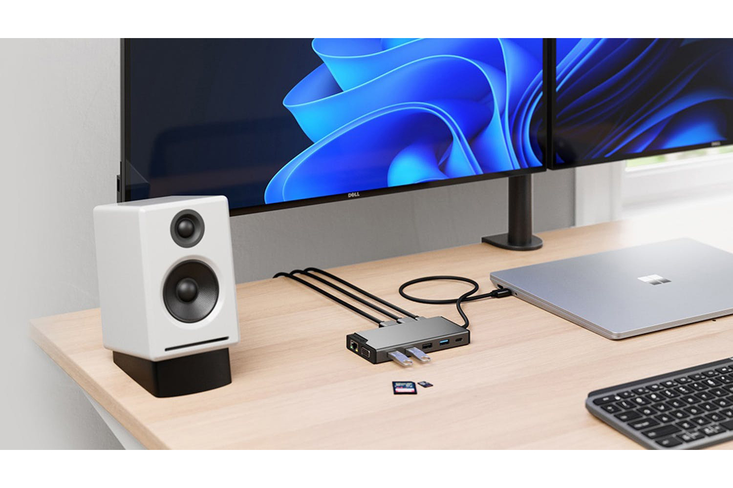 Alogic DV3 12-in-1 USB-C Dual Display Mini Dock