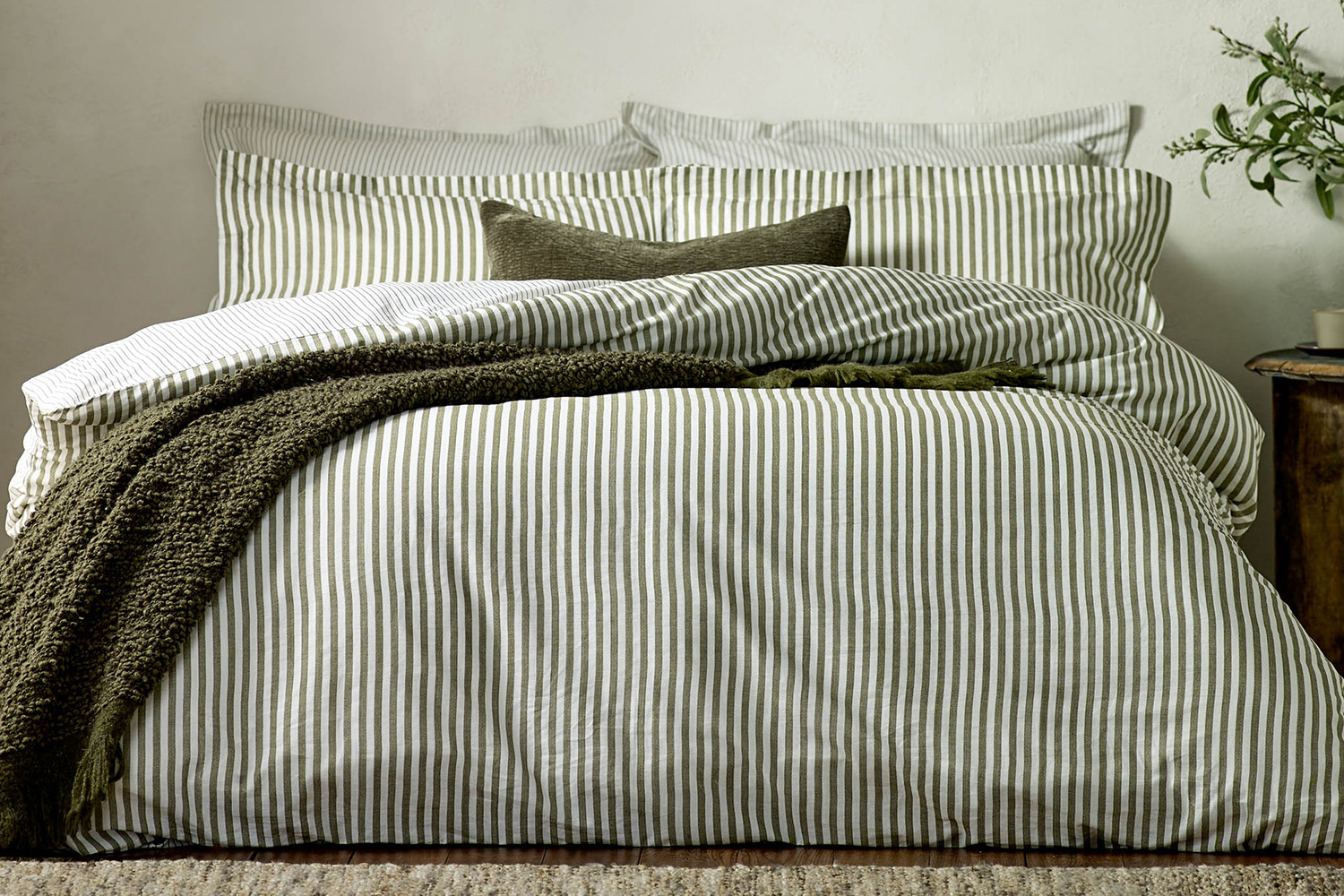Yard | Hebden Duvet Cover Set | Olive | King