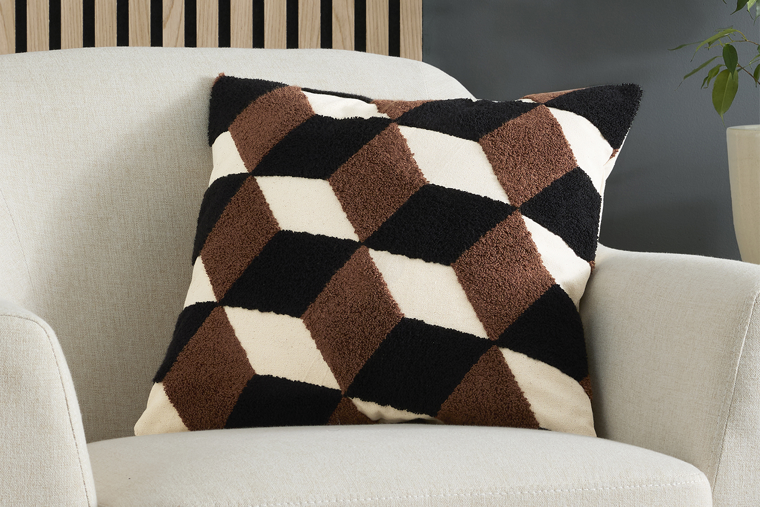 Jett Cushion | Multicolour | 43 x 43 cm