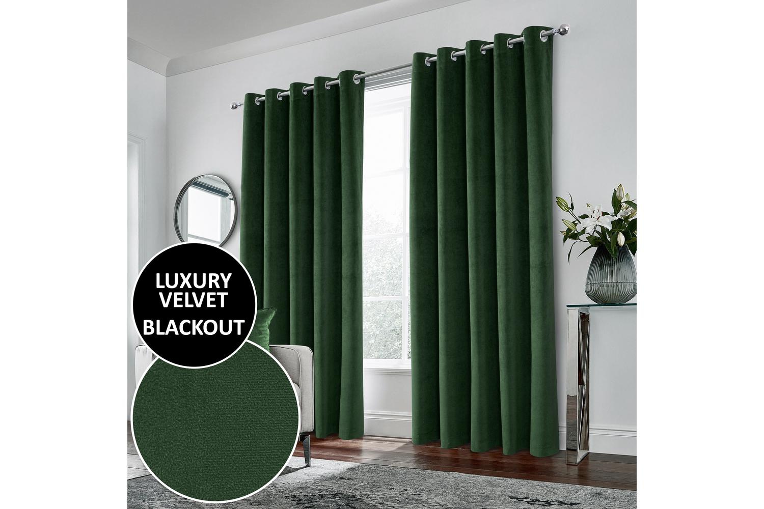 Green Velvet Eyelet Pair Of Blackout Thermal Supersoft Curtains 117x137cm