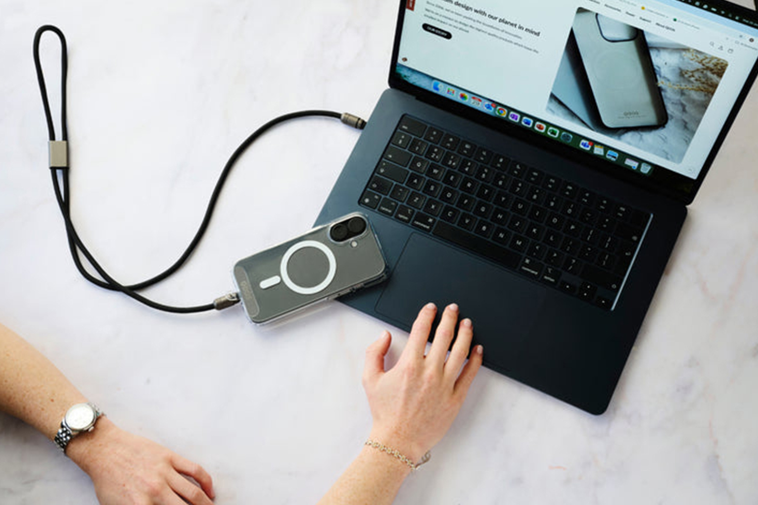 QDOS Powerloop 2-in-1 Lanyard with USB-C Cable | Black