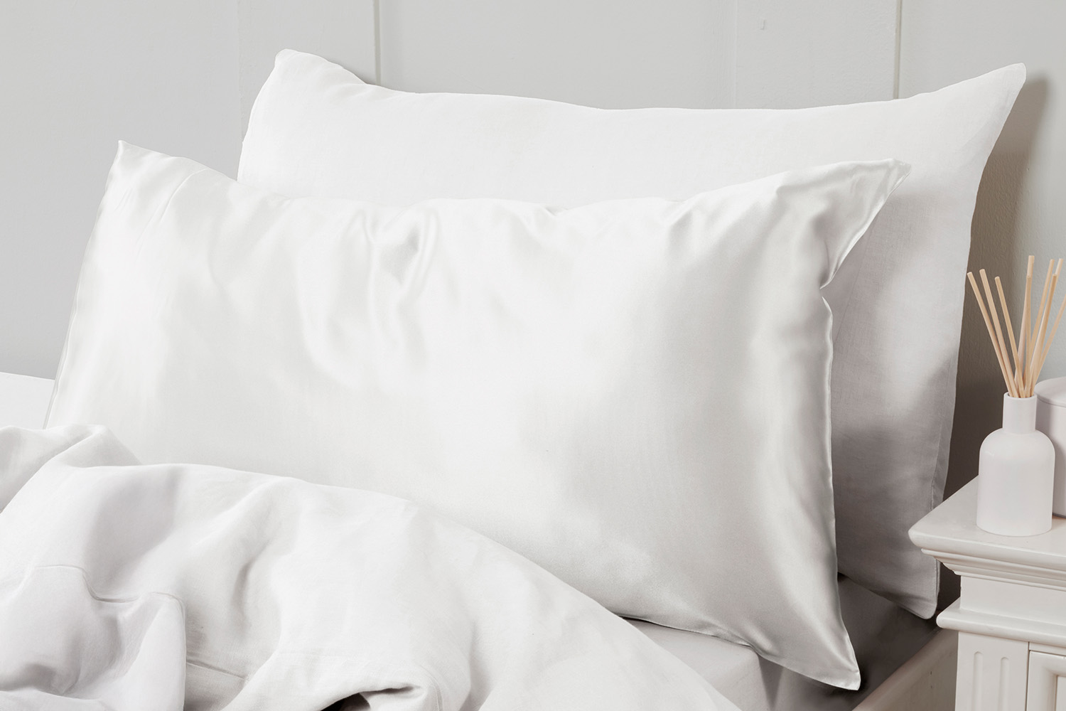 The Linen Consultancy | 19 Momme Silk Pillowcase | White