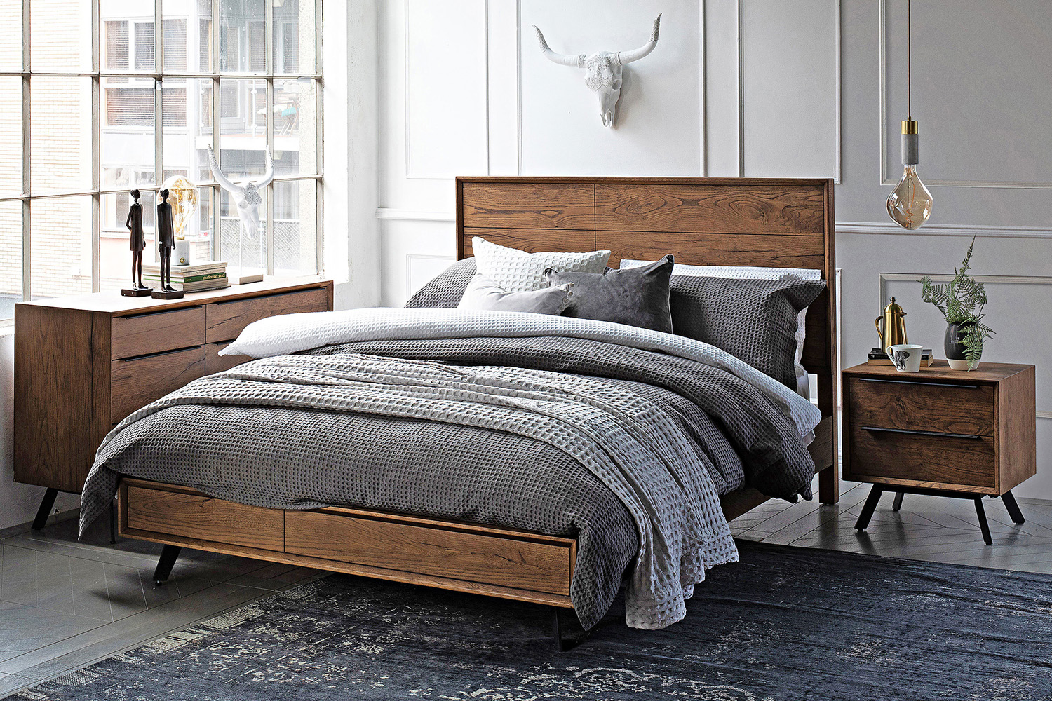 Hamilton Bed Frame | King | 5ft | Aged Oak Veneer