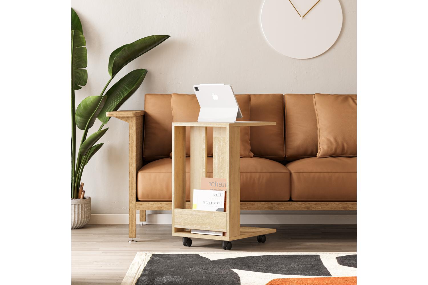 Decortie Edi Modern C-shaped Side Table | Oak | 60cm