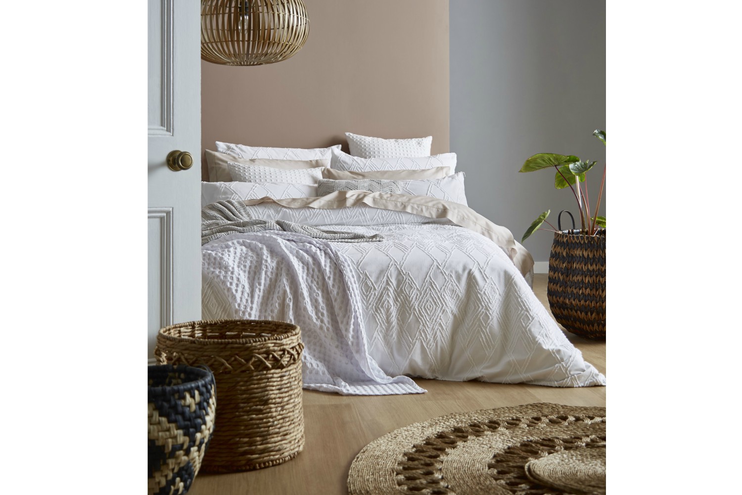 Casual White Cotton Diamond Super King Duvet Cover Set Ireland