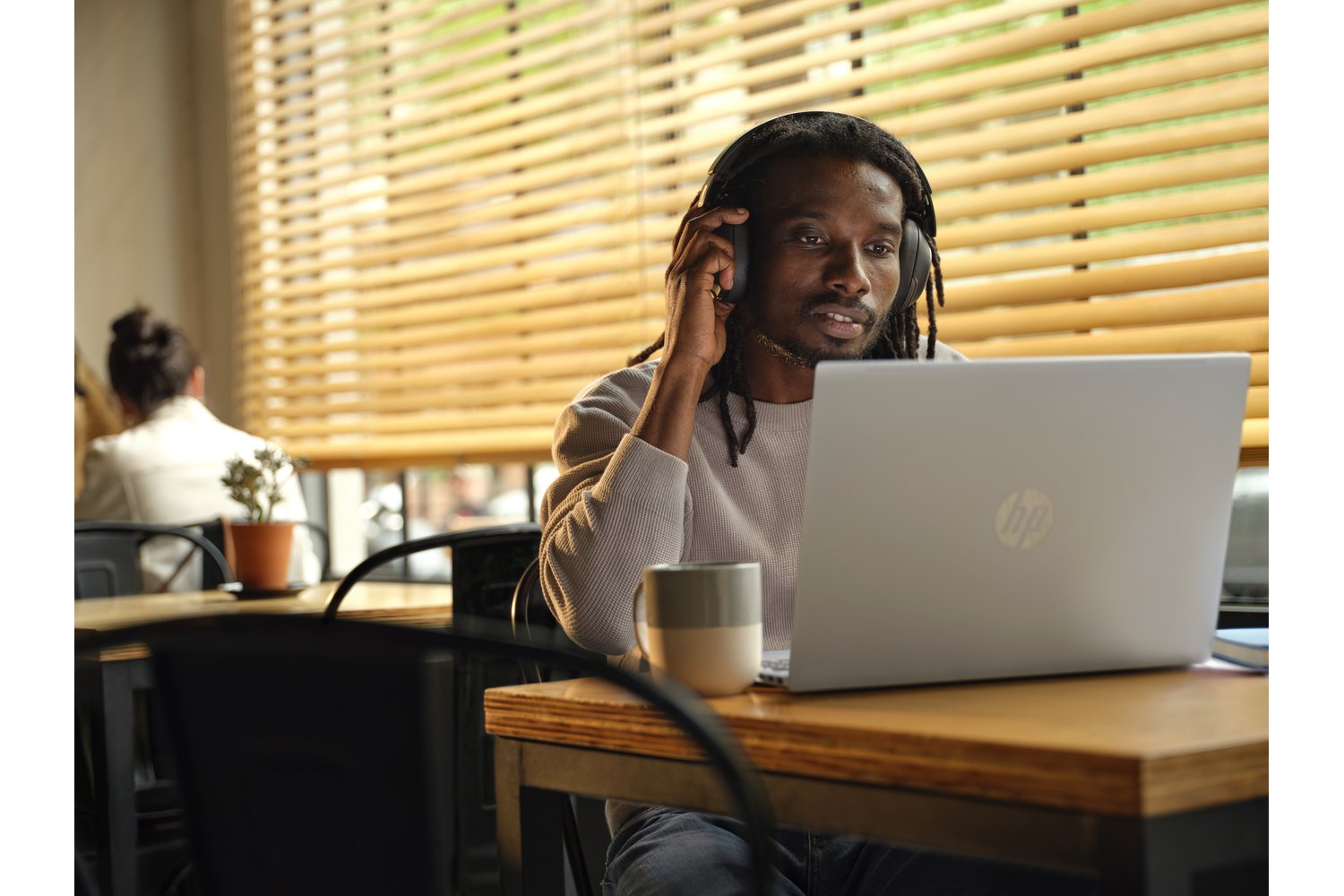 HP 16" OmniBook AMD Ryzen AI 5 | 16GB | 512B | Silver