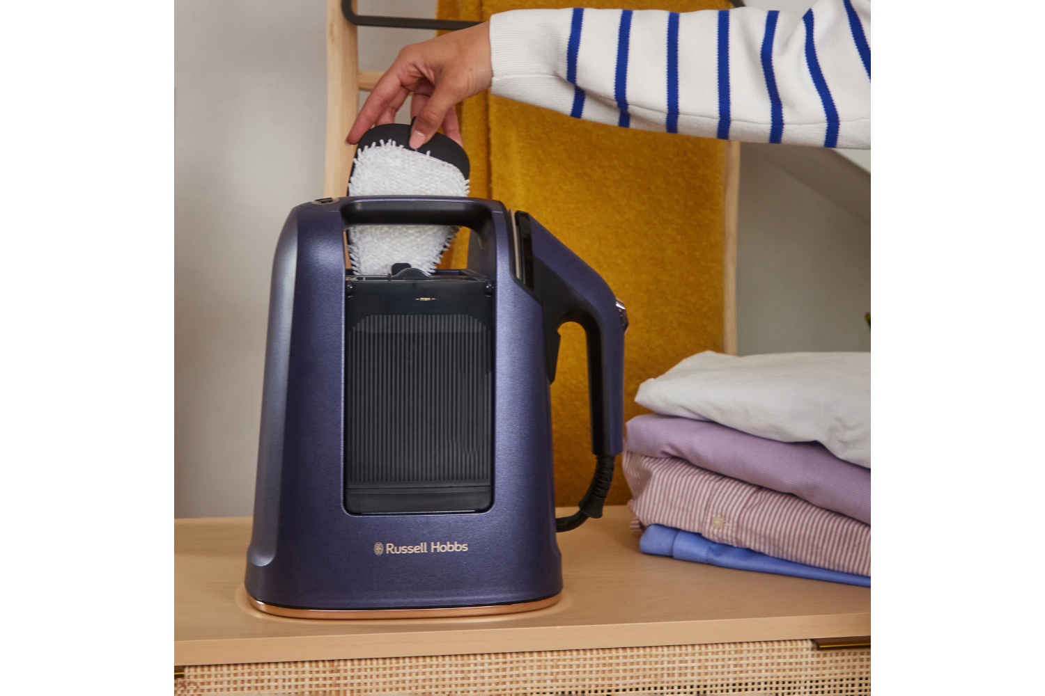 Russell Hobbs Steam Genie Maestro 2-in-1 Handheld Steamer | 27600