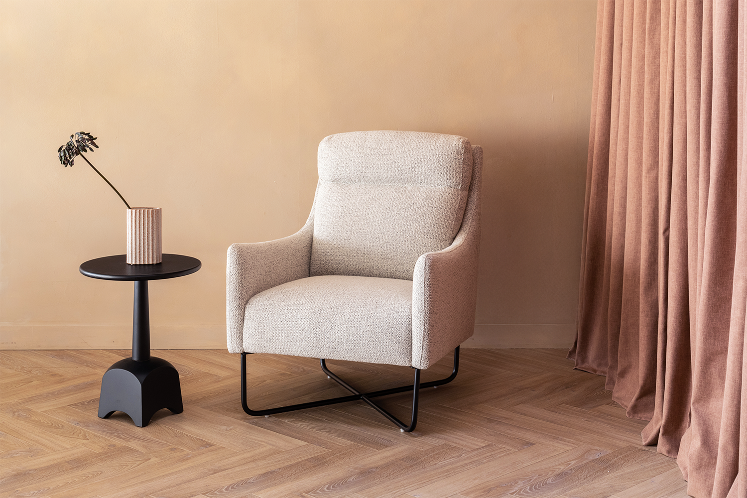 Wendy Accent Chair | Fabric | White