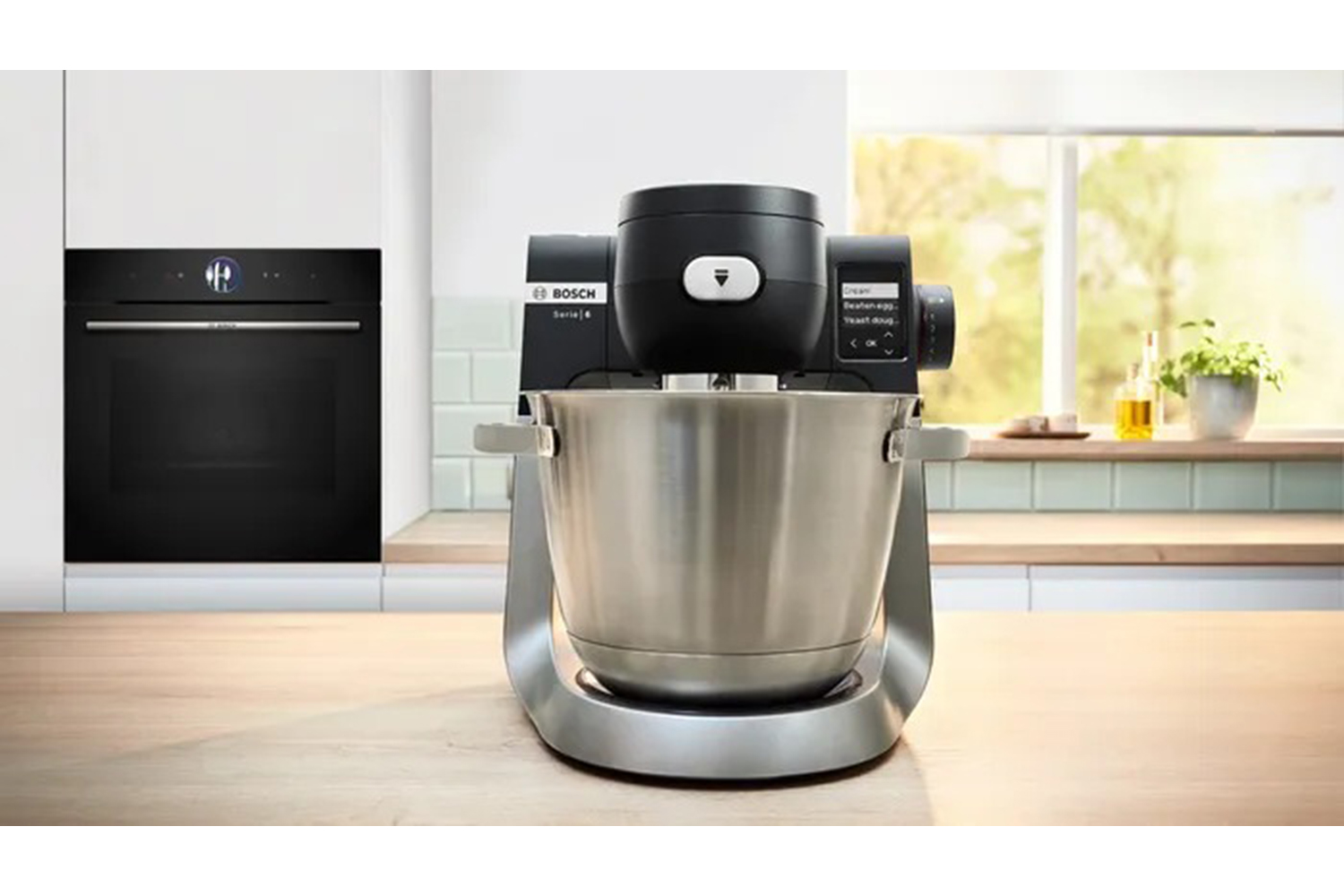 Bosch Series 6 Stand Mixer with Scale | MUMS6ZM00G | Black