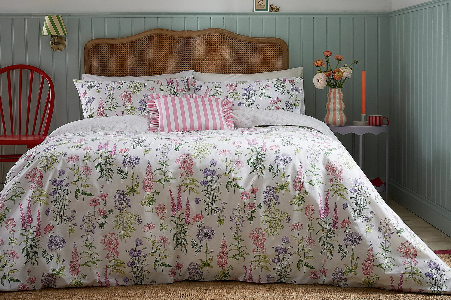 Secrete Garden | Meadow Flower Duvet Cover Set | Multicolour | Super King