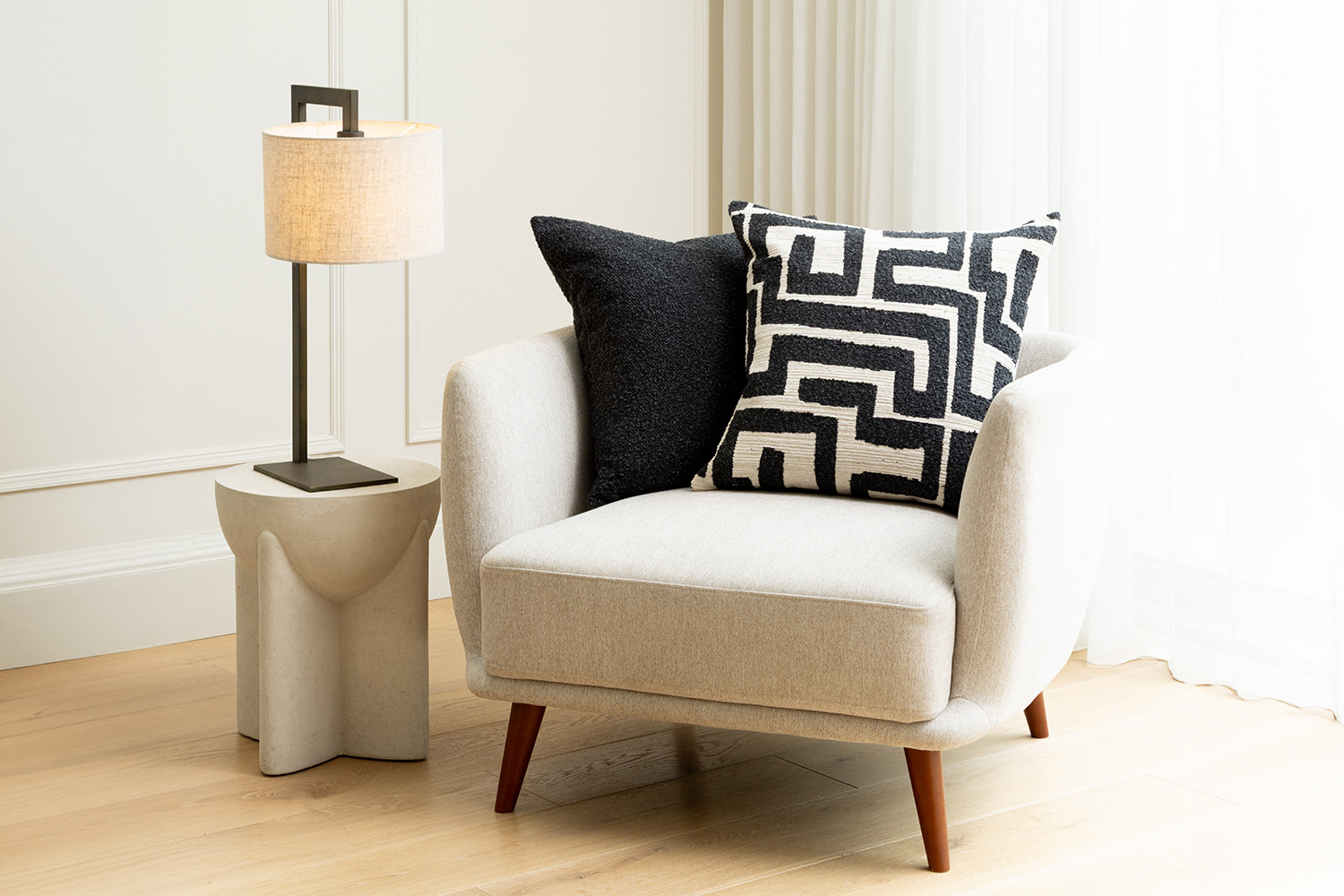 Revel Table Lamp | Natural/Bronze