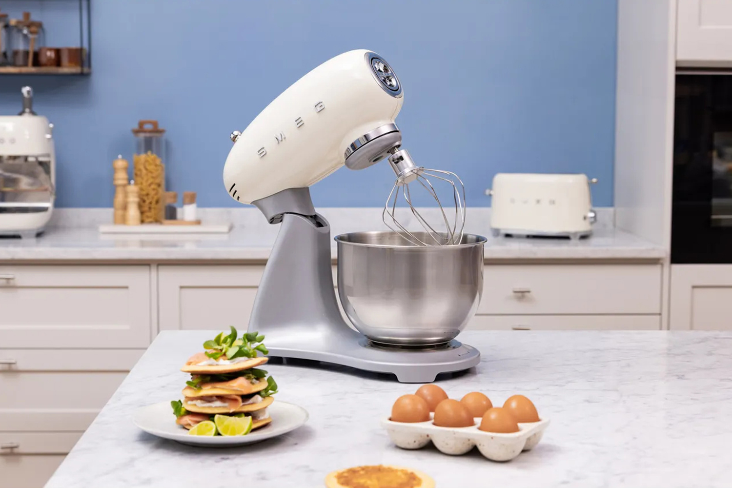 Smeg 50's Style Stand Mixer | Cream | SMF04CRUK