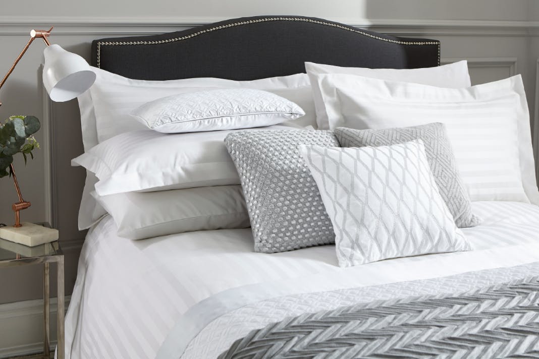 Paramount Duvet Cover White Emperor 1000 Tc Ireland