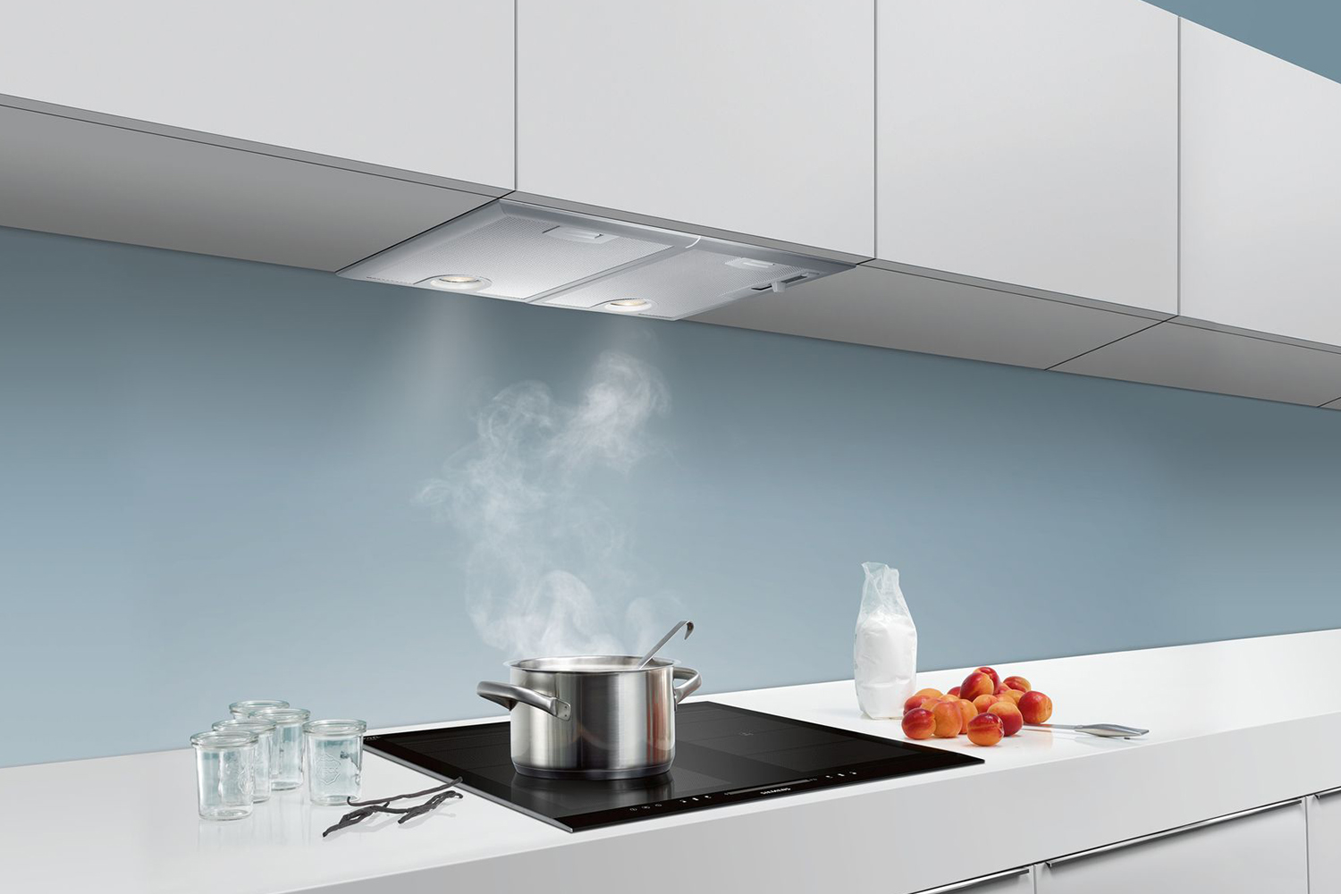 Siemens iQ300 75cm Canopy Hood | LB75565GB