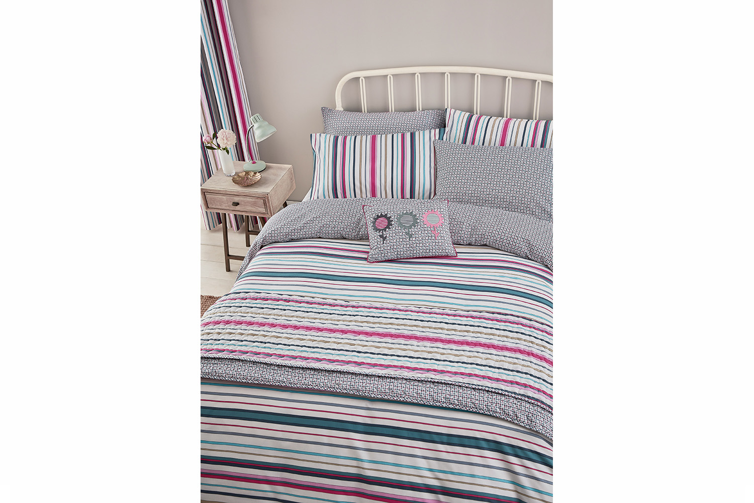 Helena Springfield Trixie Super King Duvet Cover Set Raspberry