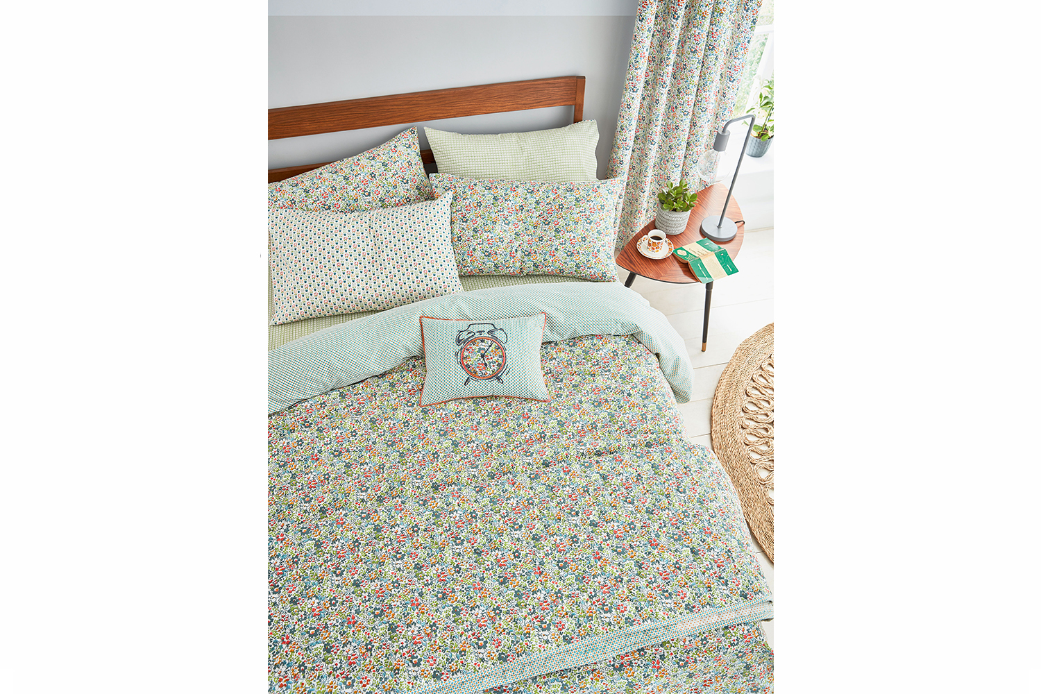 Helena Springfield Dottie Superking Duvet Cover Set Spring Green