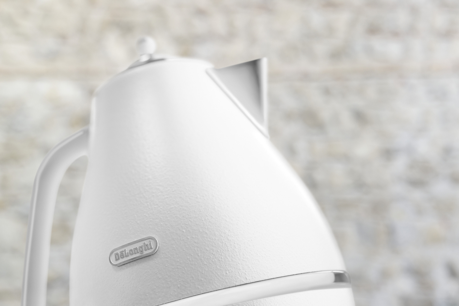 DeLonghi 1.7L Icona Elements Kettle KBOE3001.W White Ireland