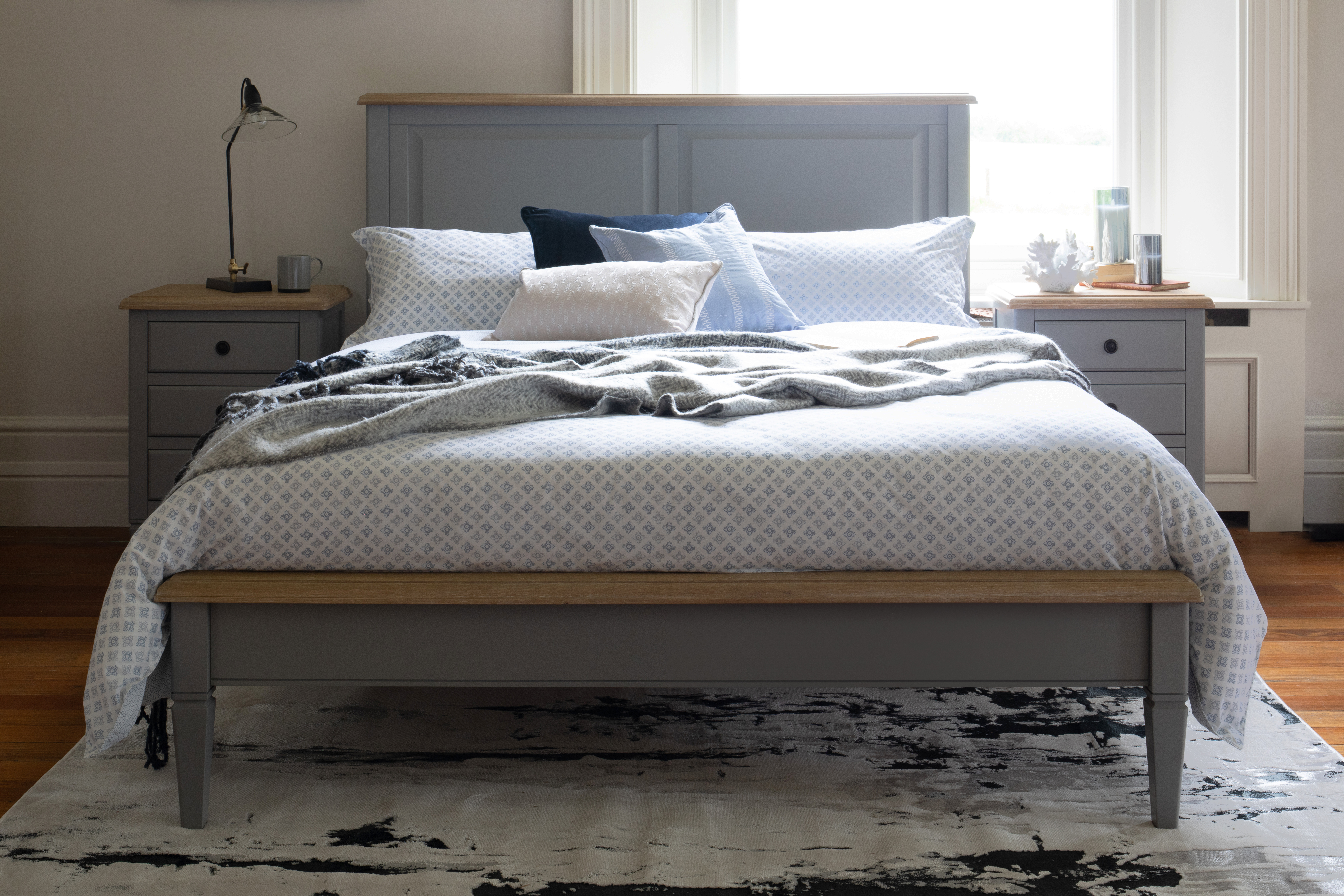 Windsor 3 Drawer Bedside Table Flagstone Oak