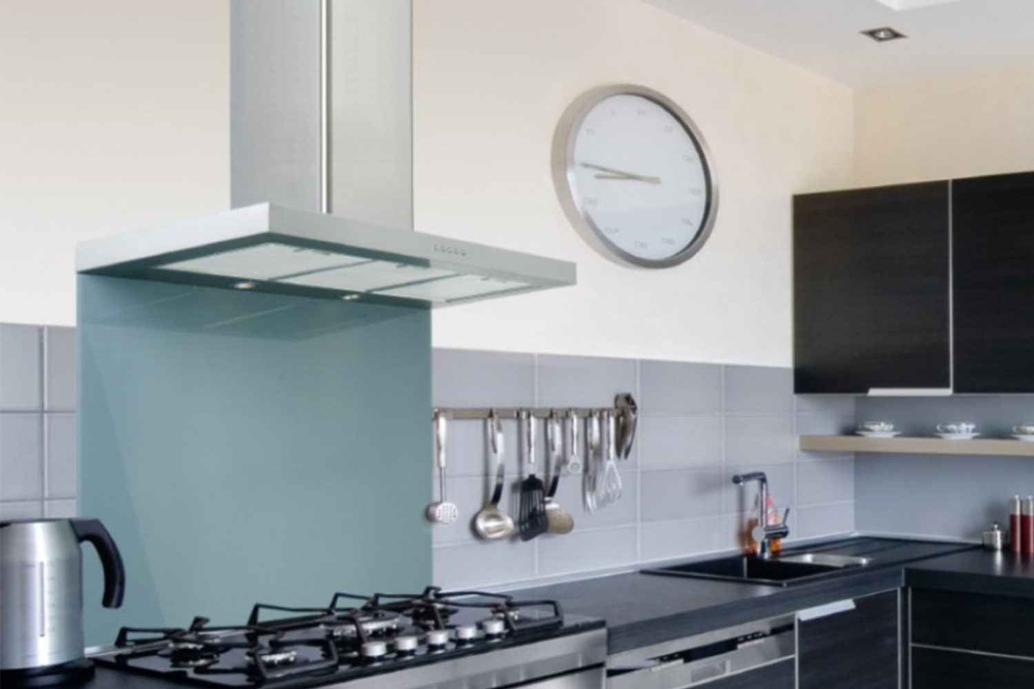 Luxair 110cm Flat Slimline Chimney Hood | LA-110-FLT-SS