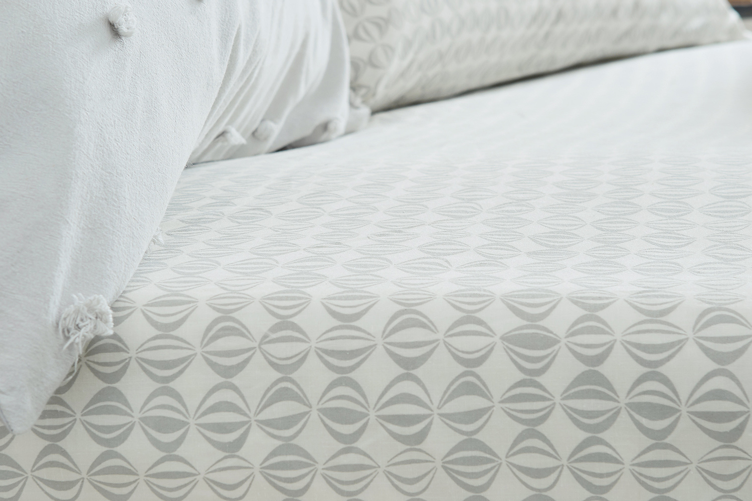 Helena Springfield Woven Spot Duvet Cover Set Silver Double