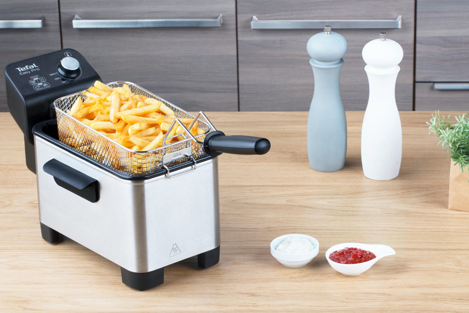 Tefal Easy Pro 1.2kg 4 Portions Deep Fryer | FR333040 | Brushed Stainless Steel