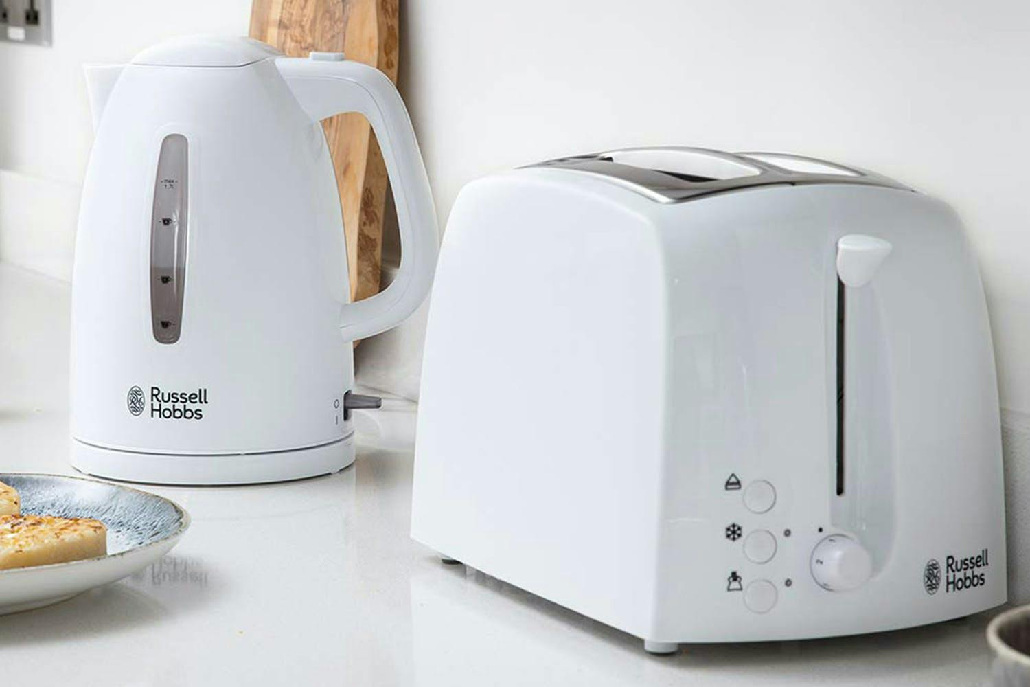 Russell Hobbs Textures 2 Slice Toaster | 21640 | White