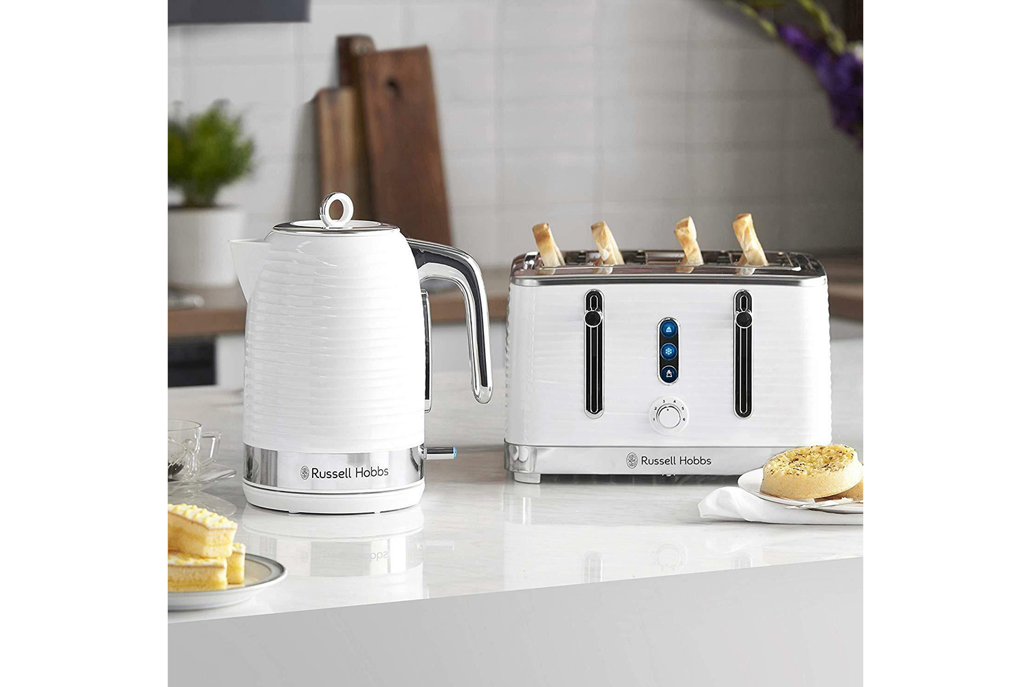 Russell Hobbs Inspire 4 Slice Toaster | 24380 | White