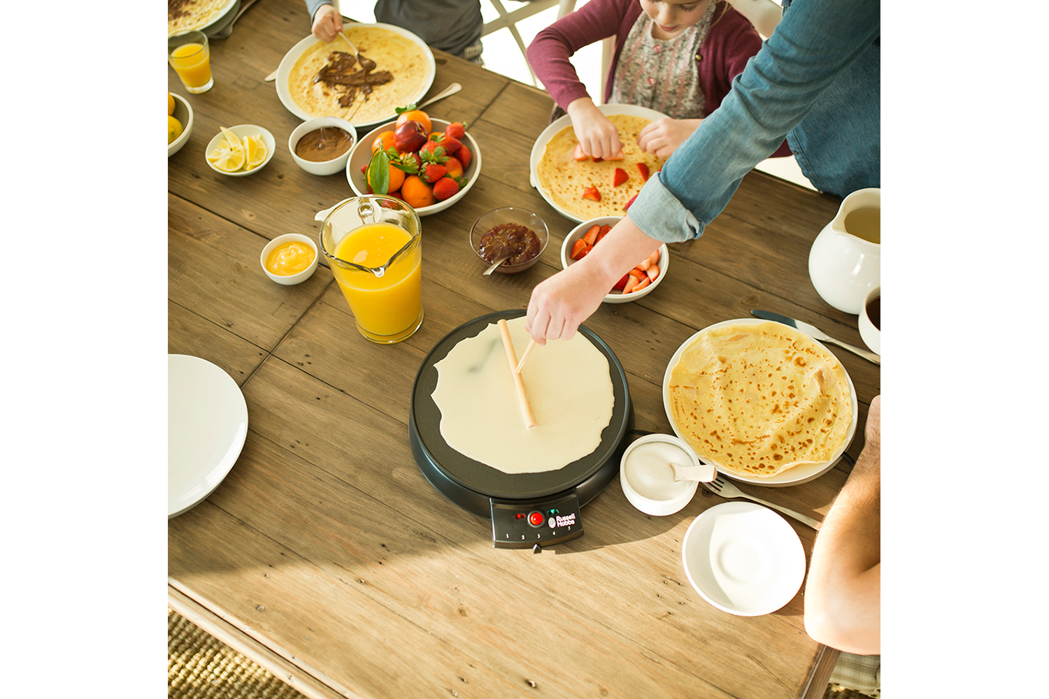 Russell Hobbs Crepe & Pancake Maker | 20920 | Black
