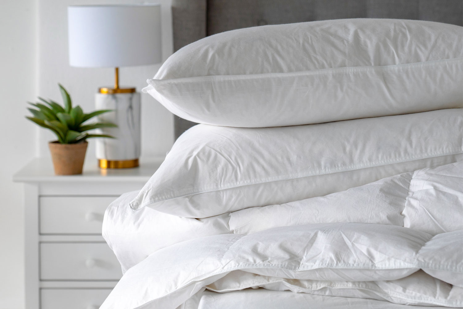 The Linen Room | Natural Goose Feather & Down 13.5 Tog Duvet | King