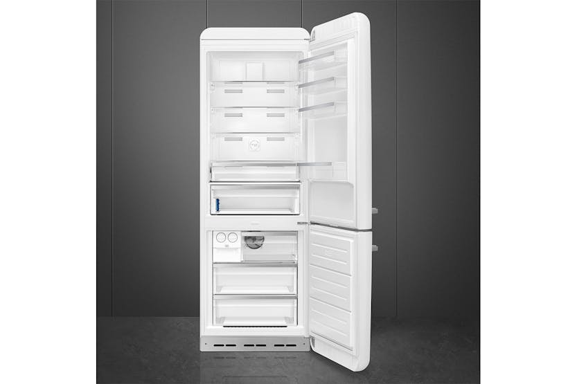 Smeg 50's Style Freestanding Fridge Freezer | FAB38RWH5 | White