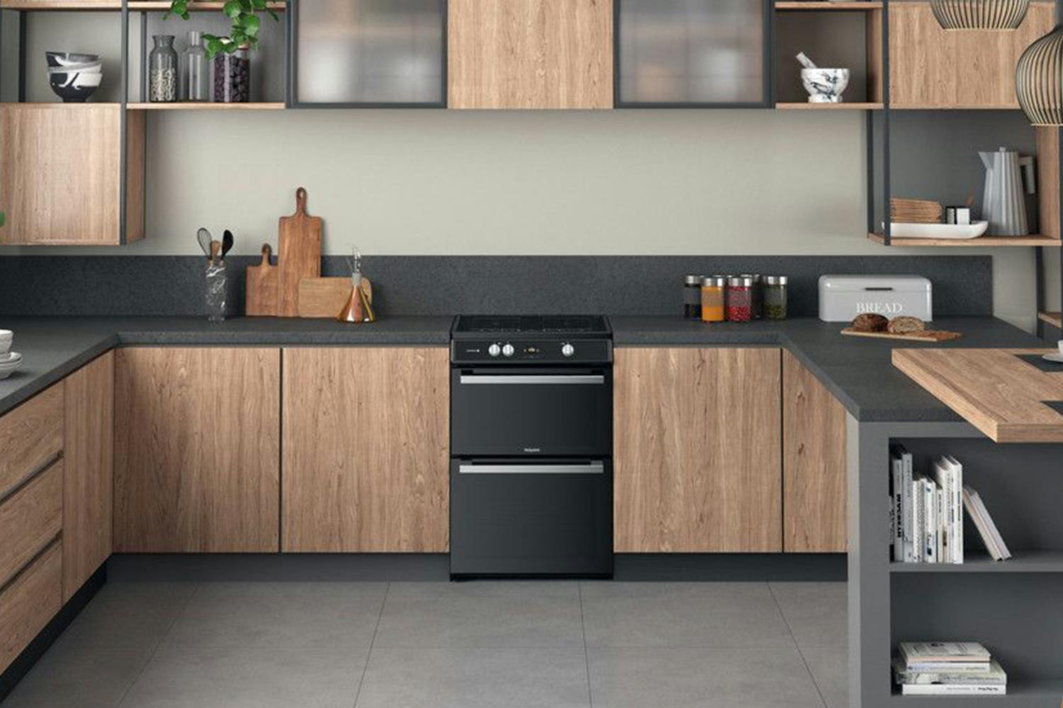 Hotpoint 60cm Electric Cooker with Double Oven | HDT67I9HM2CUK