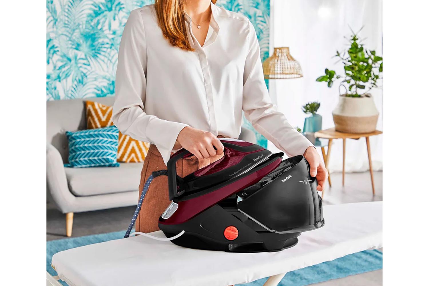 Tefal 2600W Pro Express High Pressure Steam Generator Iron | GV9230G0