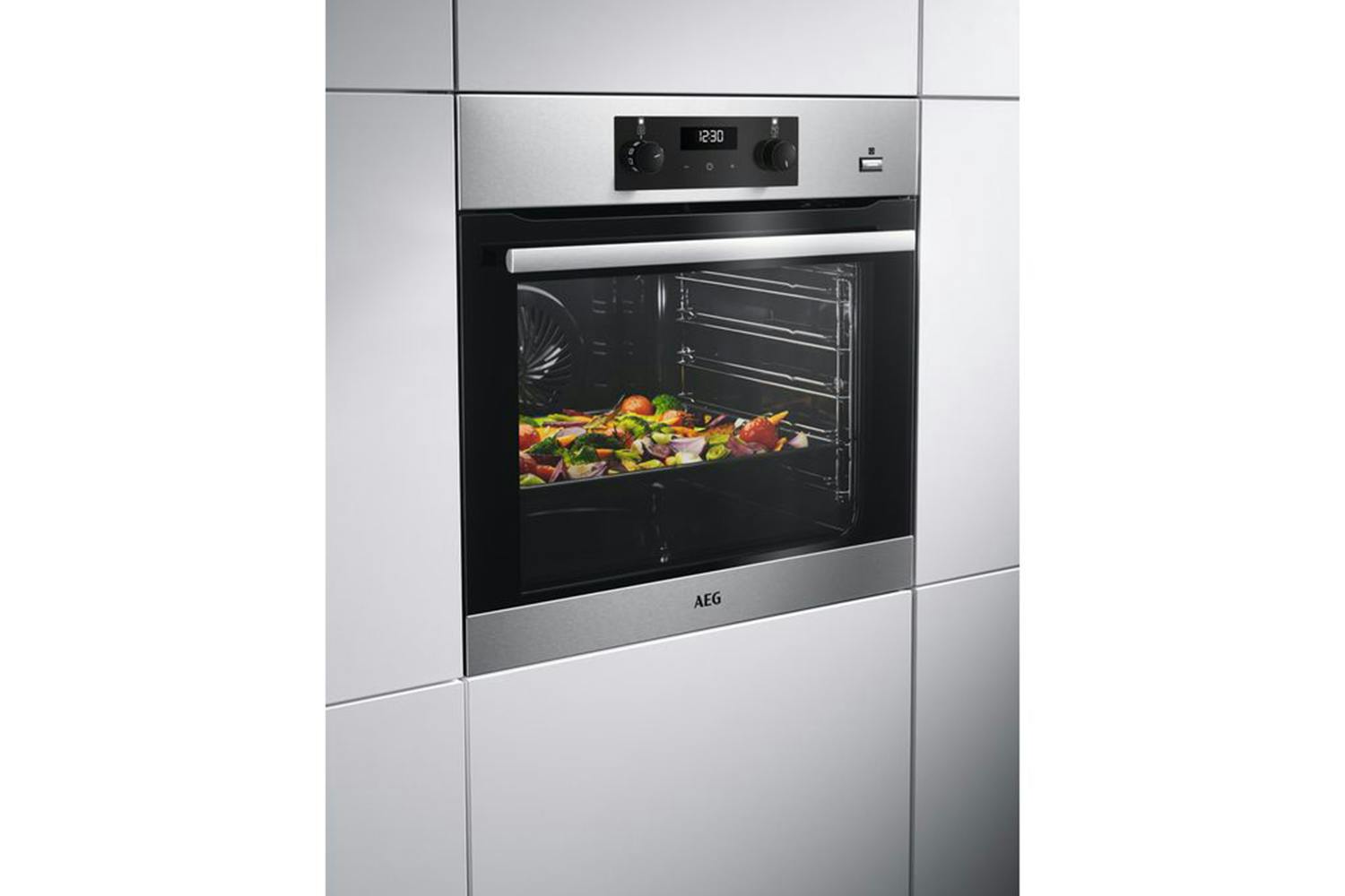 AEG Built-in Electric Single Oven | BES355010M