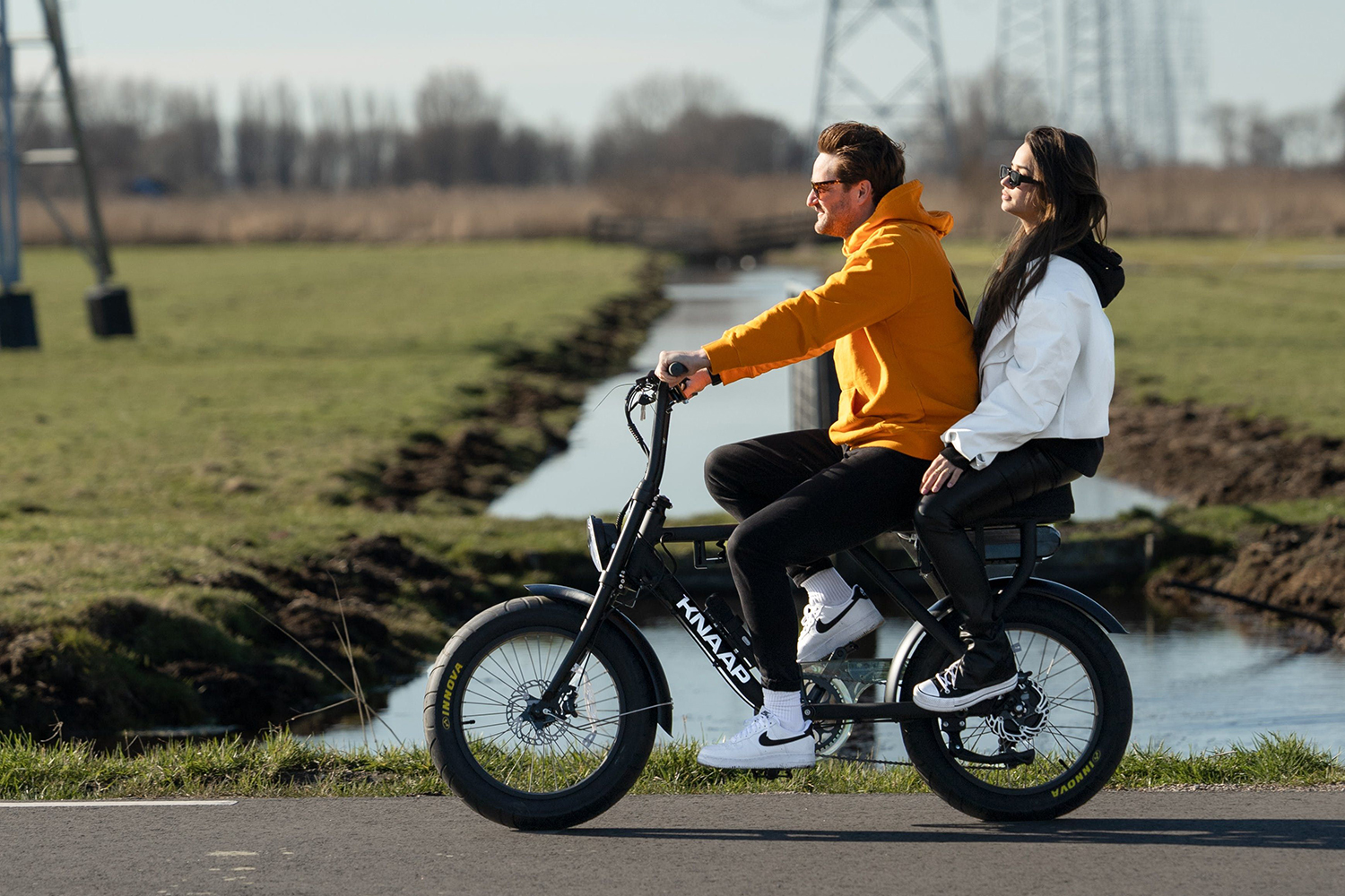 Knaap Bikes Electrical Pedal Bike | Black Edition