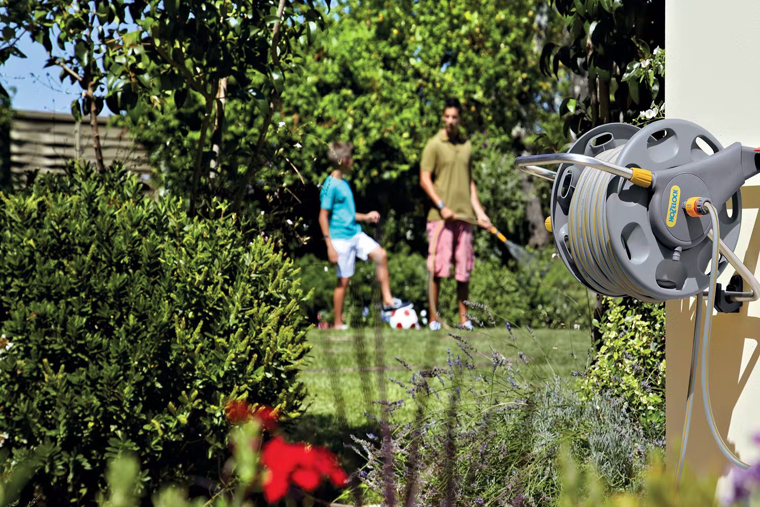 Hozelock 60m 2-in-1 Hose Reel & 50m Multipurpose Hose