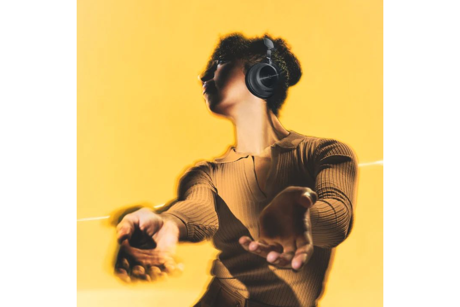 Bang & Olufsen Beoplay HX Over-Ear Wireless Noise Cancelling Headphones | Black Anthracite