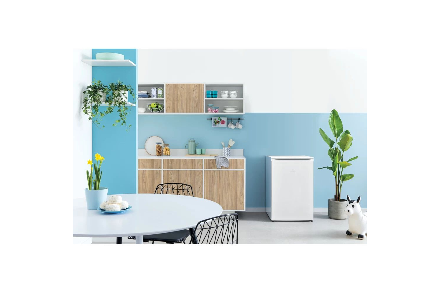 Indesit Freestanding Table Top Freezer | I55ZM1110W1