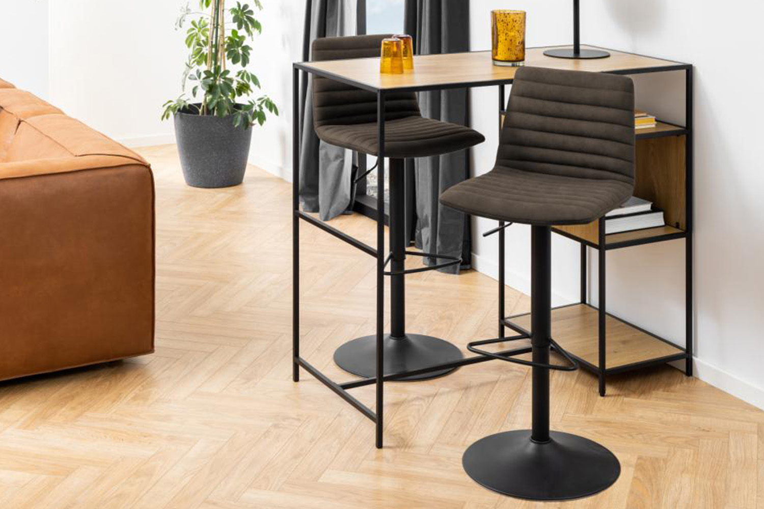 Billie Bar Stool | Swivel | Anthracite