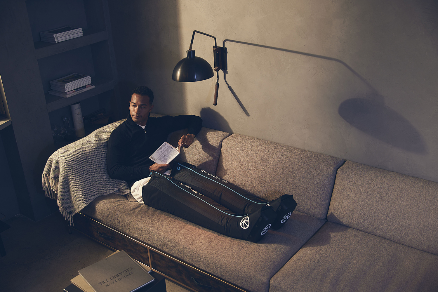 Therabody RecoveryAir JetBoots Compression | Medium