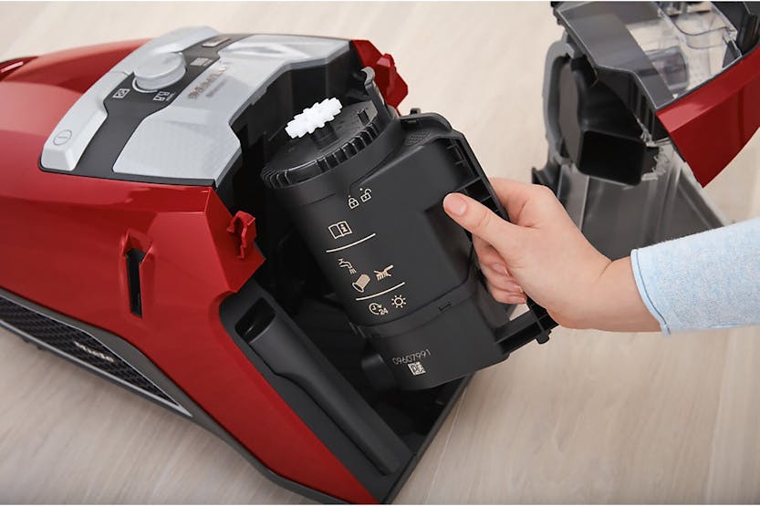 Miele Blizzard CX1 Cat & Dog SKCF5 Bagless Cylinder Vacuum Cleaner | BLIZZARDCAT&DOG