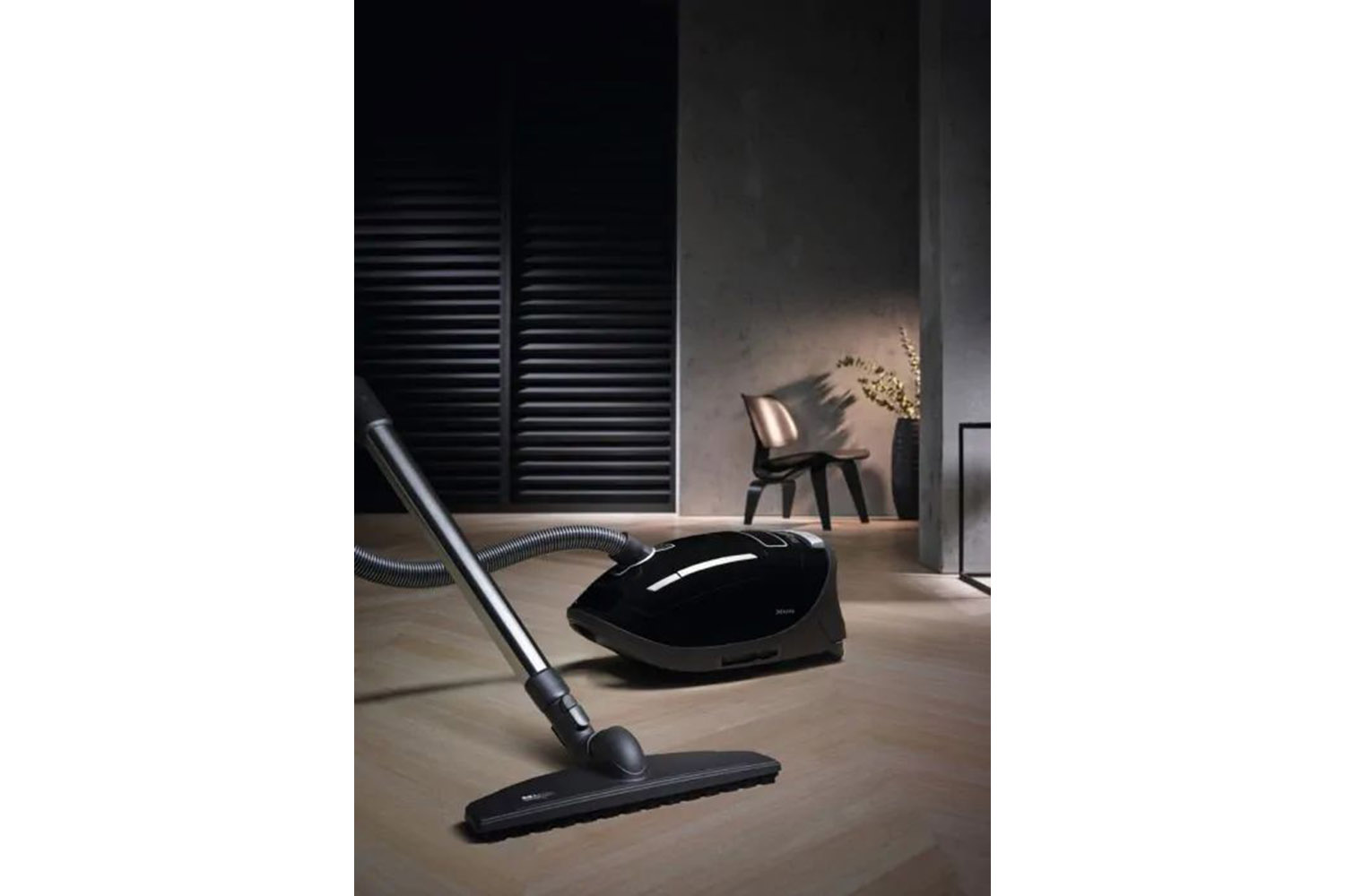 Miele Complete C3 Parquet XL SGSF5 Bagged Cylinder Vacuum Cleaner C3PARQUETBLACK Ireland