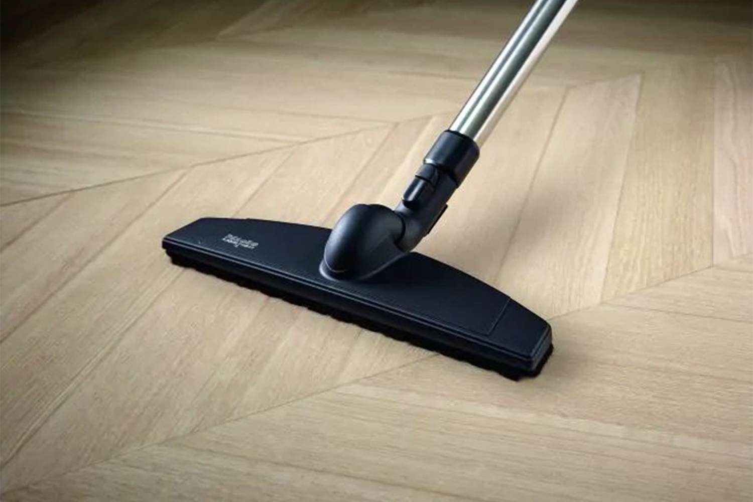 Miele Complete C3 Parquet XL SGSF5 Bagged Cylinder Vacuum Cleaner C3PARQUETBLACK Ireland
