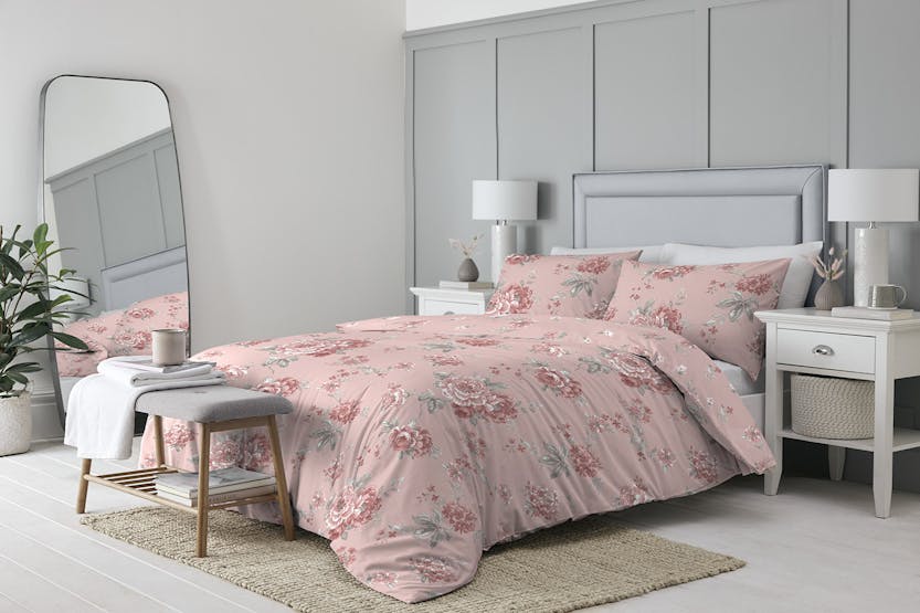 The Linen Room | May Flower Duvet Cover | Pink | King
