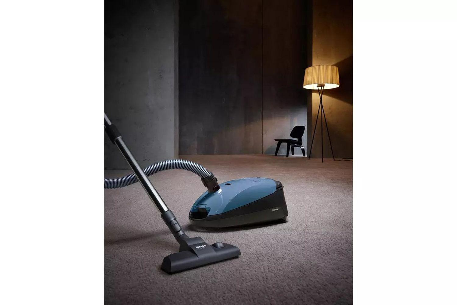 Miele Classic C1 Junior Bagged Cylinder Vacuum Cleaner C1BLUE Ireland