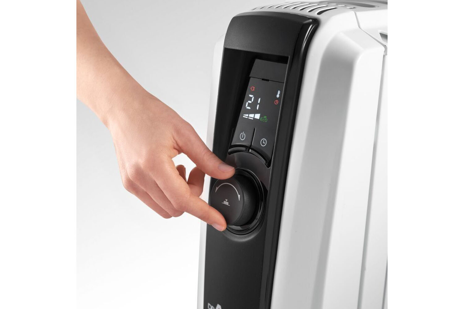 DeLonghi Dragon 4 Pro 2.5kW Oil Filled Radiator | TRDX41025E