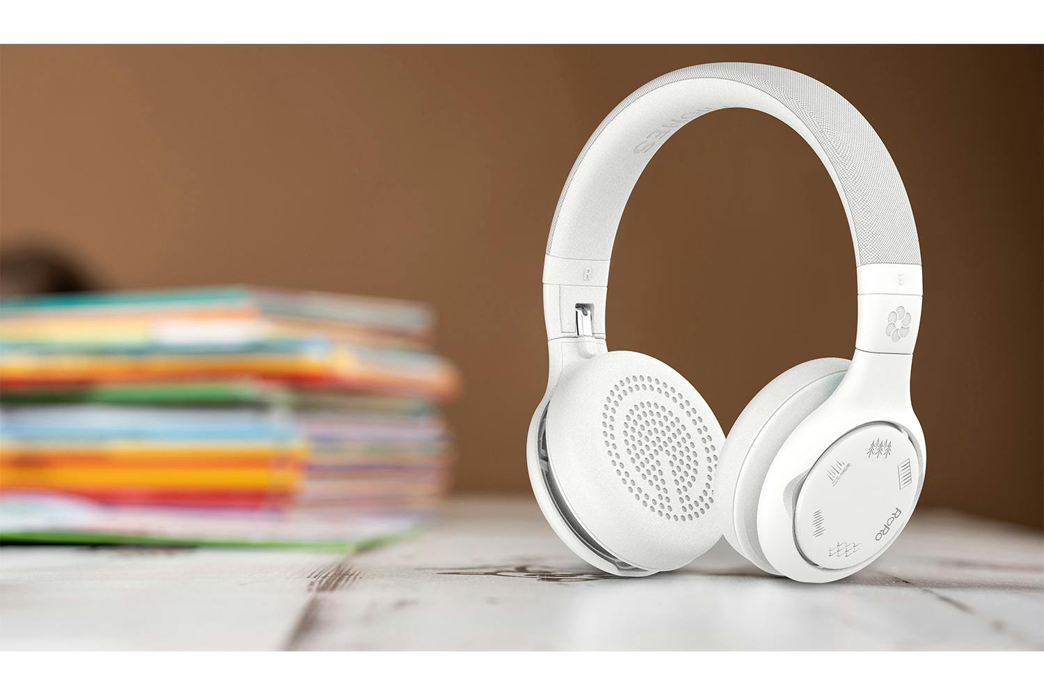 StoryPhones OnanOff Bundle Kids Wireless Headphones | White