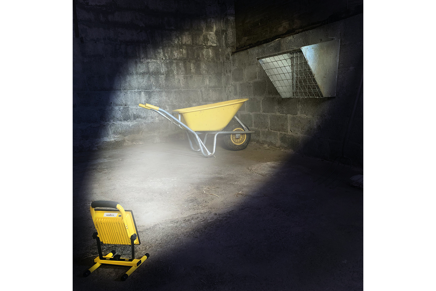 Genfitt 10W Portable LED Floodlight